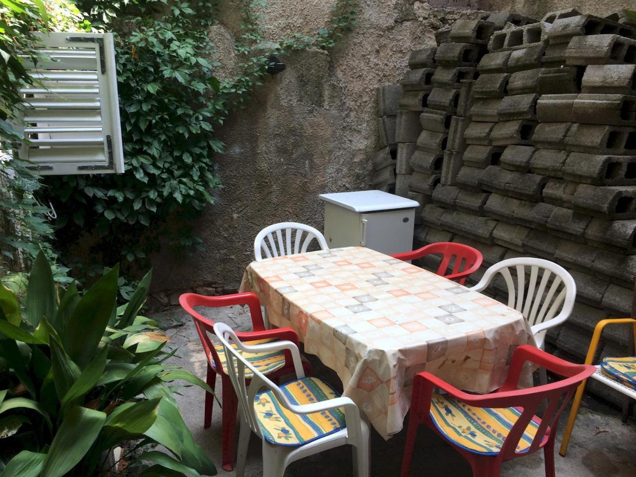 Family House In The Old Center Apartment เซรส ภายนอก รูปภาพ